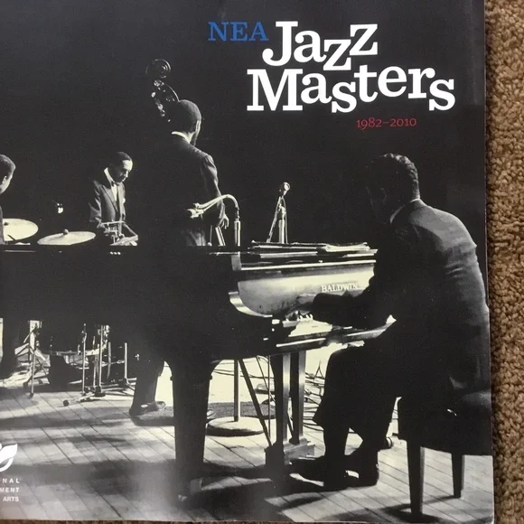 NEA JAZZ MASTERS 1982-2010 Book/CD Hard to Fine! - Picture 2 of 8